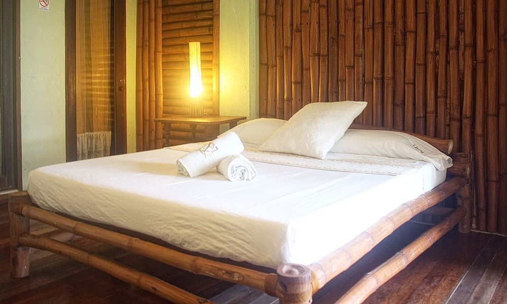 Casita Ysabel Bed & Breakfast Batangas Екстериор снимка