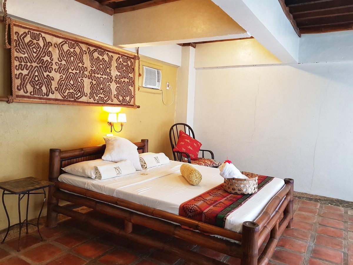 Casita Ysabel Bed & Breakfast Batangas Екстериор снимка