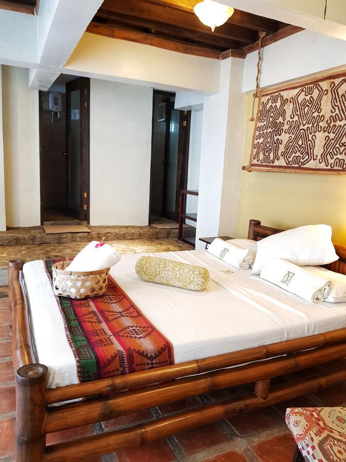 Casita Ysabel Bed & Breakfast Batangas Екстериор снимка