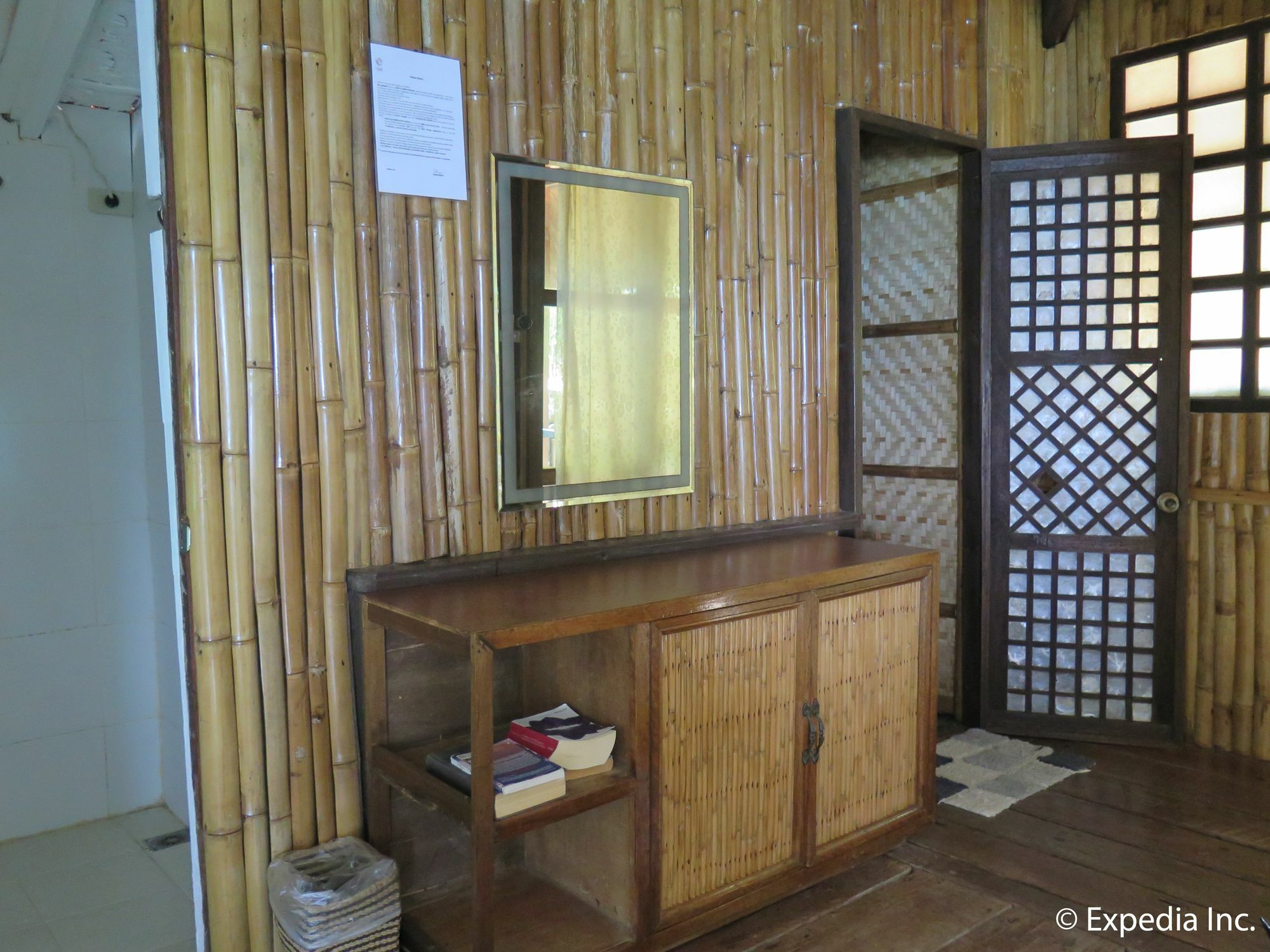 Casita Ysabel Bed & Breakfast Batangas Екстериор снимка